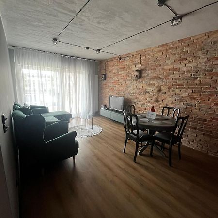 Apartament Z Widokiem Na Stadion Styl Industrialny Jedyny Taki Check In 24 H Poznan Luaran gambar