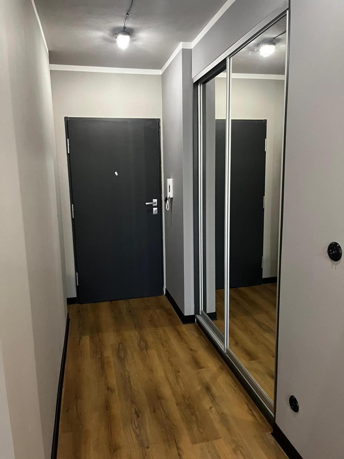 Apartament Z Widokiem Na Stadion Styl Industrialny Jedyny Taki Check In 24 H Poznan Luaran gambar